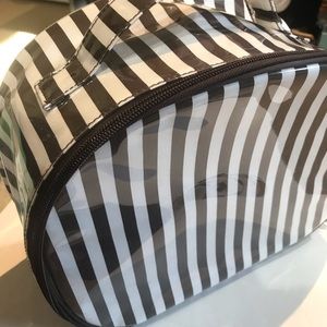 Henri Bendel make-up case-Signature brown & white